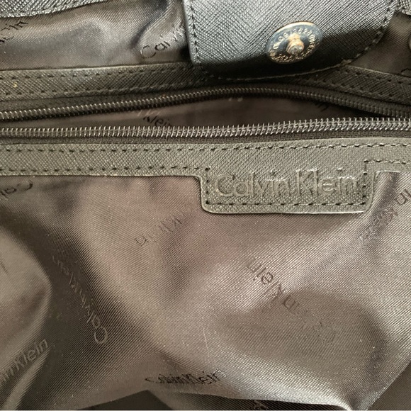 Calvin Klein Black Medium Tote Bag - Picture 5 of 9